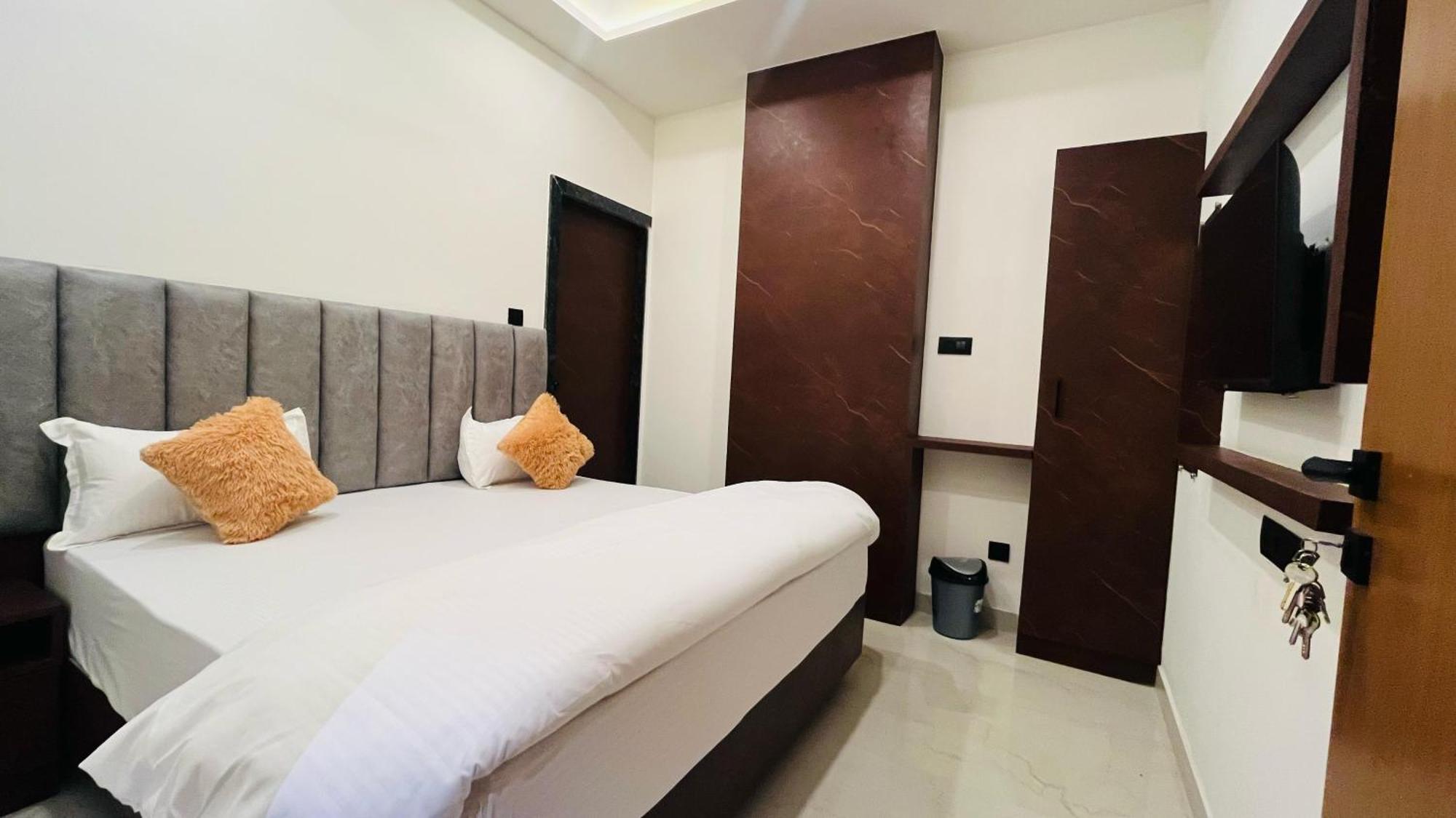 Hotel Revanta Bhilwara Buitenkant foto
